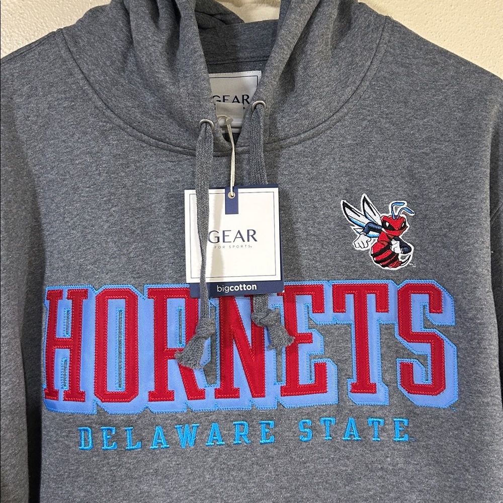 Adorablel Delaware State Hornets, Men’s X-Large, NWT Retail $64 - Picture 3 of 7